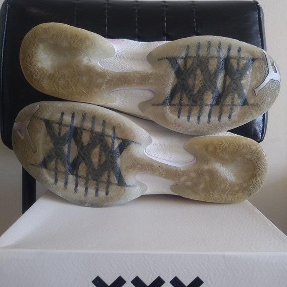 Jordan 30 White/Black-Wolf Grey (Slighty Customized) - Picture 12 of 15